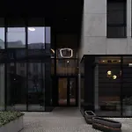 Totu Bank Polski Modern Apartment