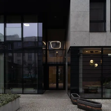 Totu Bank Polski Modern Lägenhet